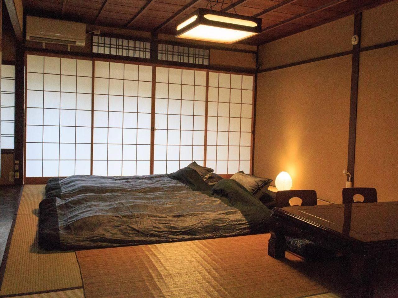 京都二条城近く京町屋120年の歴史に泊まる Esterno foto