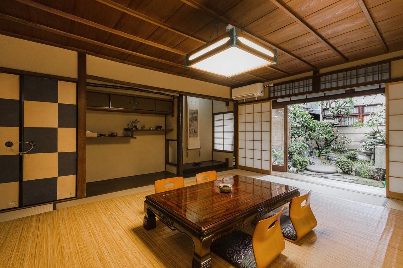 京都二条城近く京町屋120年の歴史に泊まる Esterno foto