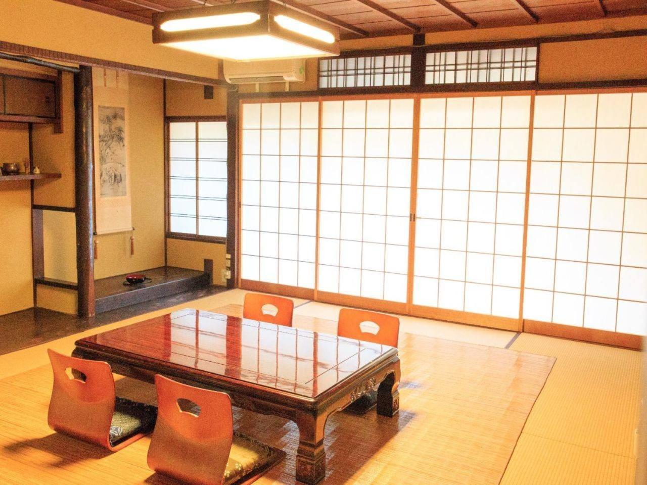 京都二条城近く京町屋120年の歴史に泊まる Esterno foto