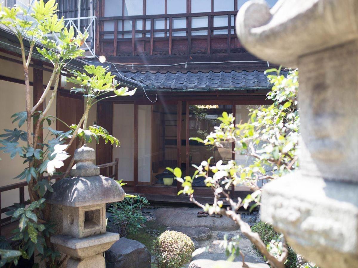 京都二条城近く京町屋120年の歴史に泊まる Esterno foto